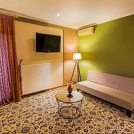 Hotel Alexandros 3*